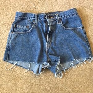 Levi Strauss 569 Jean shorts size 28